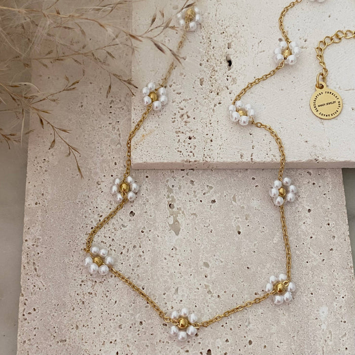 Pearl Flowers Necklace - 18k gold plated