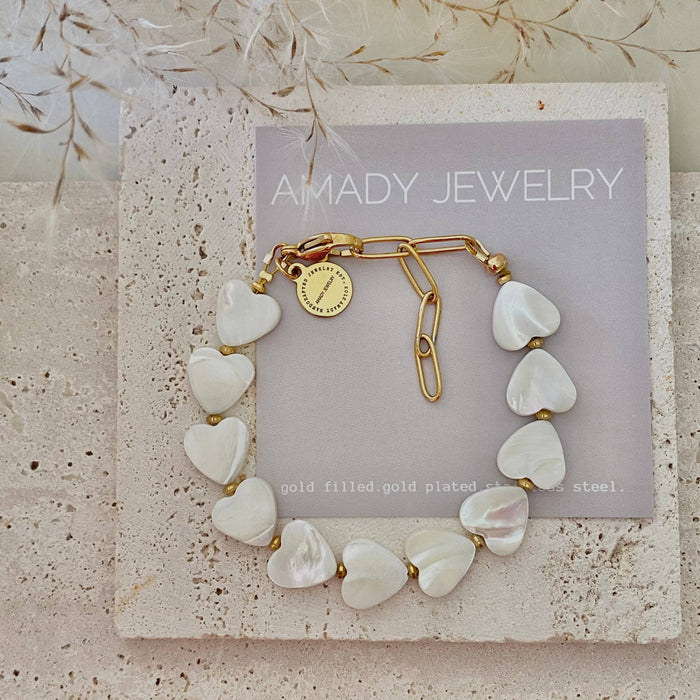 Heart Shaped Pearl Shell Bracelet - 18k gold plated