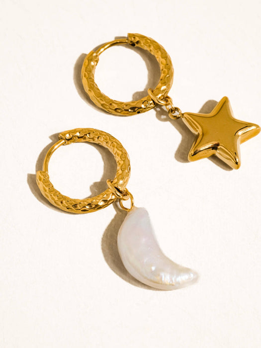 Mismatch Moon and Star Earring 18k Gold