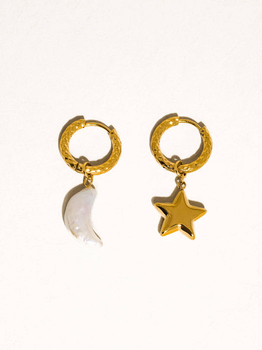 Mismatch Moon and Star Earring 18k Gold