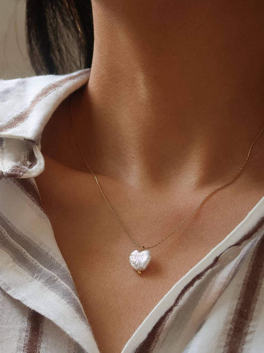 Freshwater Pearl Heart Necklace 18k Gold