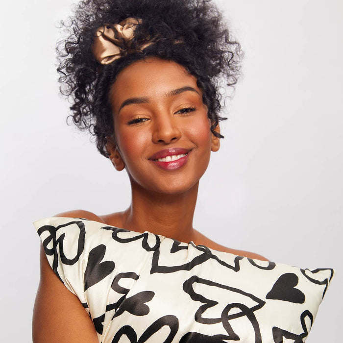 Kitsch Hearts Satin Pillowcase
