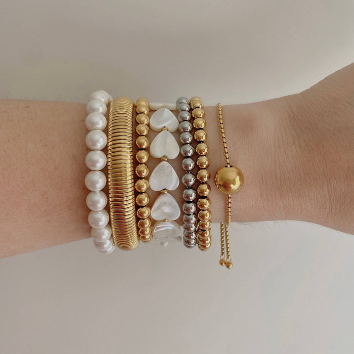 Heart Shaped Pearl Shell Bracelet - 18k gold plated