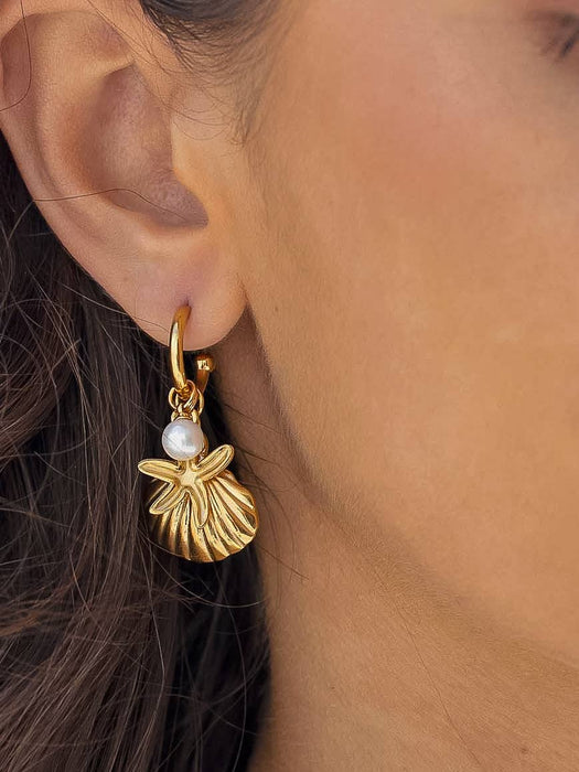 Marlène Sea Shell and Star Earring - 18k Gold